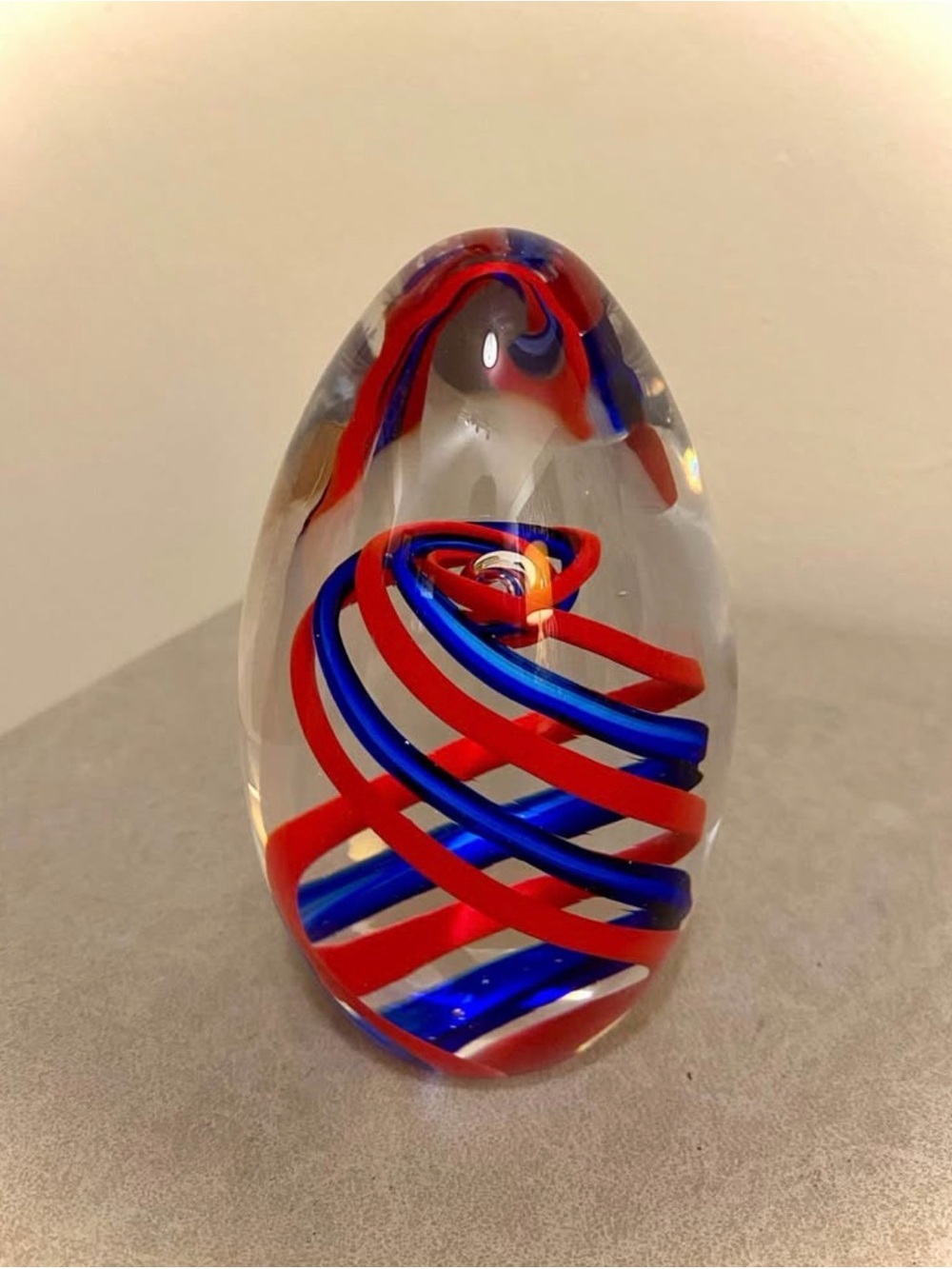 Linda Allyn Signed Art Glass Caning Egg Shaped Paperweight; 7 x 4.50 x 3 in